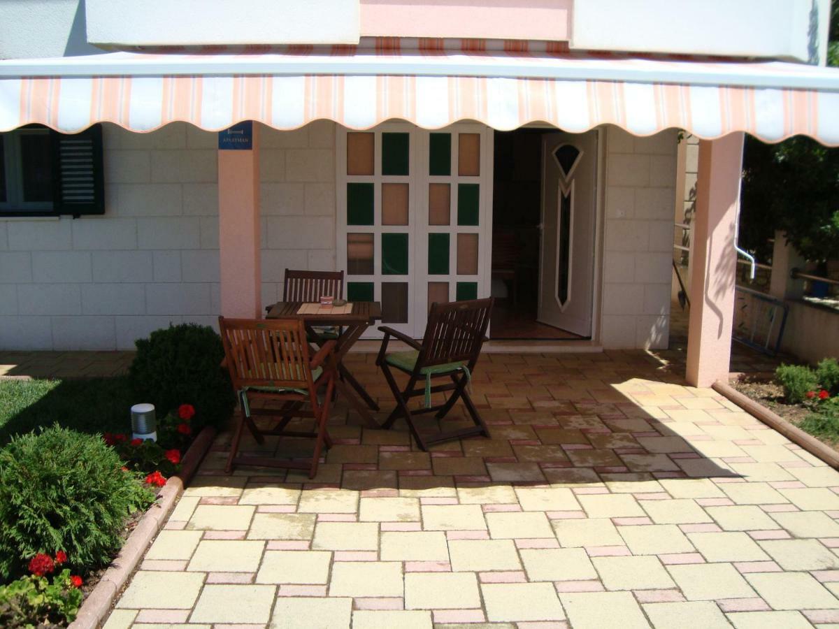 Apartman Strk Sukosan Exterior photo